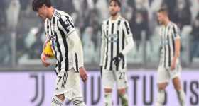 Bóng đá quốc tế sáng 23/2: Juventus chia điểm cay đắng