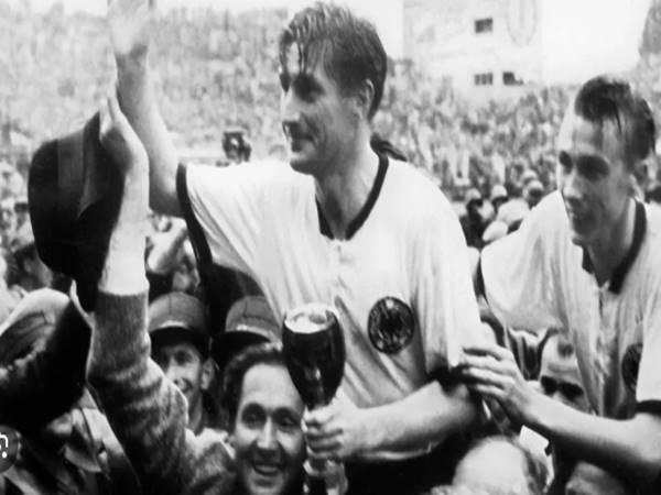 Đức vô địch World Cup 1954